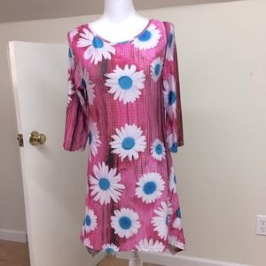 Sheath Dress. Pink with white flowers. Sz M